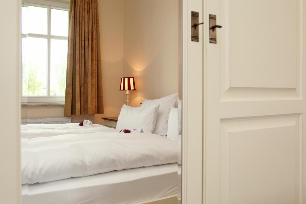 Aparthotel Saatmann Garni Ahrenshoop Esterno foto